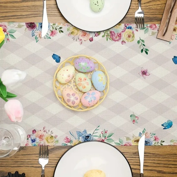 Buffalo Plaid Bunny Flower Table Runner - Picture 6 of 6